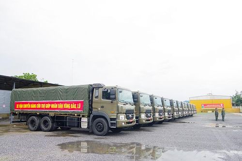 Hỗ trợ 100 tấn gạo tới nhân dân bị ảnh hưởng bão lũ