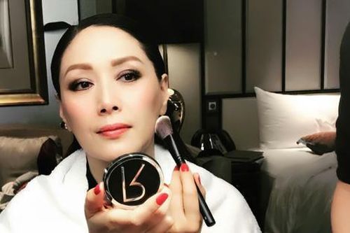 Lọt vào mắt xanh 'ông trùm phim xã hội đen', nữ người mẫu có cuộc sống giàu sang suốt 27 năm