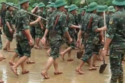 Vụ lũ quét, sạt lở vùi lấp cả thôn ở Lào Cai: Trời mưa gây khó khăn cho việc tìm kiếm nạn nhân