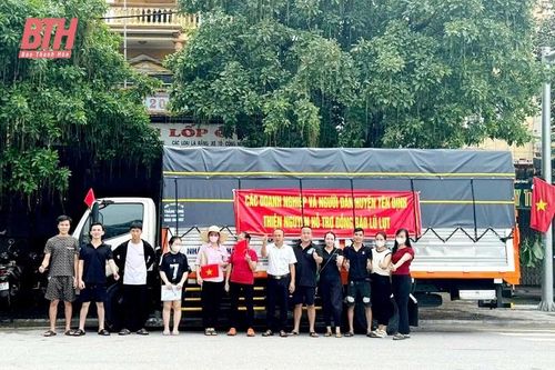 Phụ nữ Thanh Hóa: Nhiều hoạt động hướng về đồng bào vùng lũ