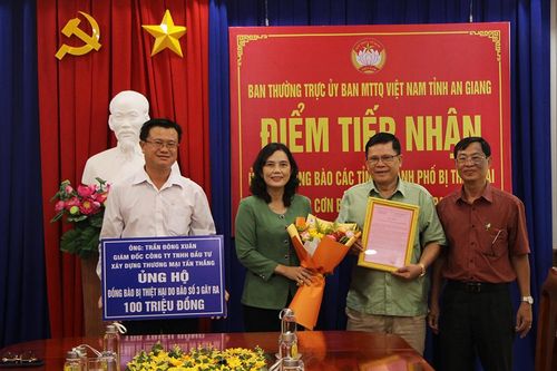 Công ty TNHH Đầu tư xây dựng thương mại Tấn Thắng hỗ trợ 100 triệu đồng ủng hộ đồng bào bị thiệt hại do bão số 3