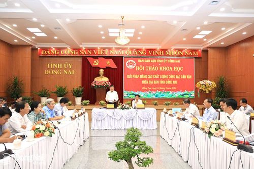 Xây dựng đội ngũ cán bộ tận tâm để giữ được lòng dân