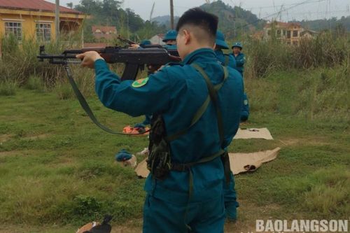 Yên Trạch: Xây dựng và huấn luyện dân quân đúng phương châm, sát thực tế