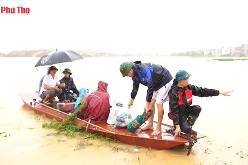 Việt Trì di dời các hộ dân phường Bạch Hạc ra khỏi vùng nguy hiểm