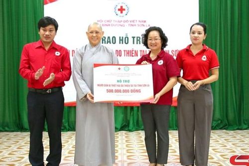 Hỗ trợ 500 triệu đồng cho các hộ dân bị thiệt hại do thiên tai