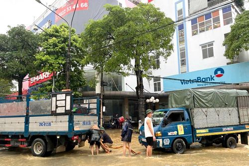 Khẩn cấp bảo vệ người dân vùng xung yếu