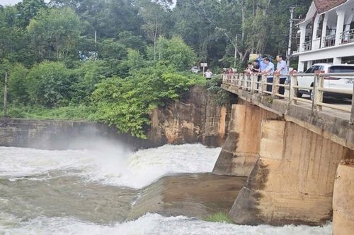 Vĩnh Phúc: Xả tràn hồ Đại Lải để chủ động đón lũ