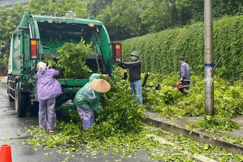 Hà Nội: Quận Cầu Giấy huy động tối đa nguồn lực khắc phục sau bão Yagi