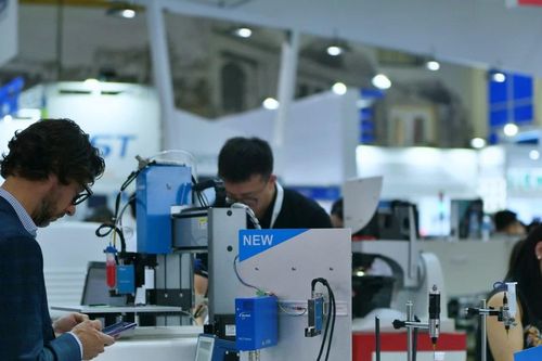 Khai mạc Triển lãm Điện tử Quốc tế Việt Nam 2024