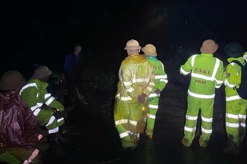Cục CSGT chia quân, tham gia cứu hộ, cứu nạn tại nhiều địa phương