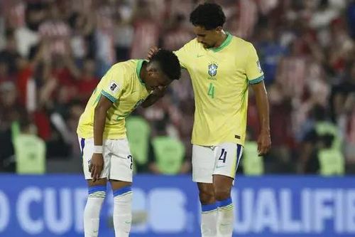 Brazil thua thất vọng trước Paraguay