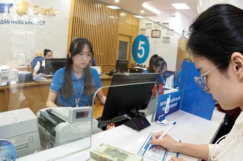 Nhiều ngân hàng ngừng giao dịch do ảnh hưởng bão Yagi và lũ