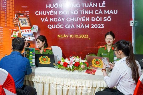 Phát động Tháng cao điểm chuyển đổi số