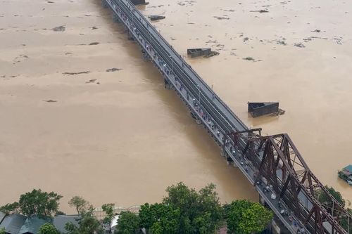 Hà Nội phát lệnh báo động lũ cấp 2 trên sông Hồng