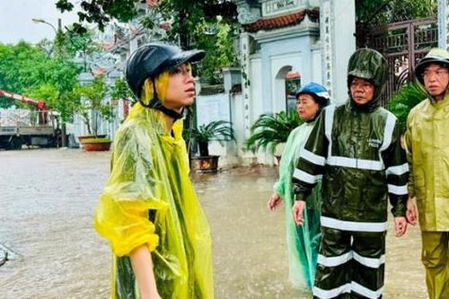 Nước sông Hồng lên cao, Long Biên di dời 970 người dân khỏi khu vực nguy hiểm