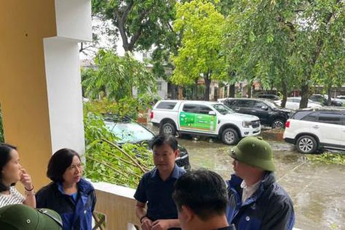Hà Nội: Chính quyền vùng lụt được yêu cầu chuẩn bị hàng hóa hỗ trợ người dân