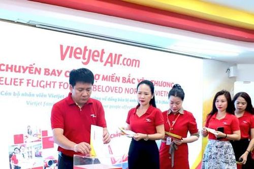 Vietjet quyên góp hỗ trợ đồng bào chịu thiệt hại do bão, lũ