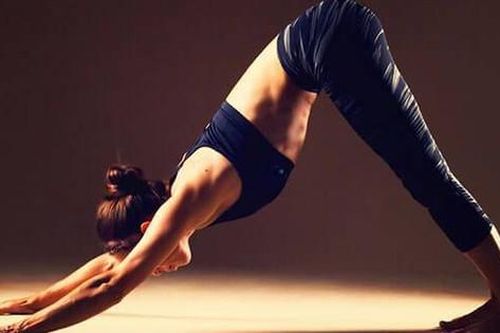 7 tư thế giúp ngăn ngừa nguy cơ loãng xương