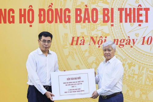 Ngày 12/9: 527,8 tỷ đồng ủng hộ đồng bào bị ảnh hưởng bão lũ thông qua Ban Vận động Cứu trợ Trung ương