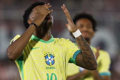 Tuyển Brazil ảo tưởng
