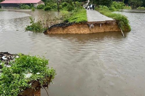 Lũ các sông vẫn trên báo động, Hà Nội lo giữ an toàn các tuyến đê