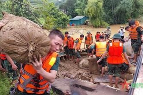 Nỗ lực khỏa lấp nỗi đau Làng Nủ
