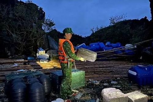 Quảng Ninh: Ngư dân phút chốc trắng tay