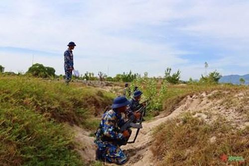 Lữ đoàn 101, Vùng 4 Hải quân: 100% tiểu đội trưởng Hải quân đánh bộ, khẩu đội trưởng Đại liên thi tốt nghiệp đạt khá, giỏi