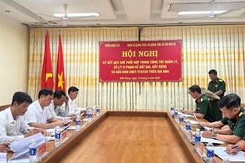 Trung đoàn 726 ký kết quy chế phối hợp trong công tác quản lý, xử lý vi phạm về đất đai, đất rừng