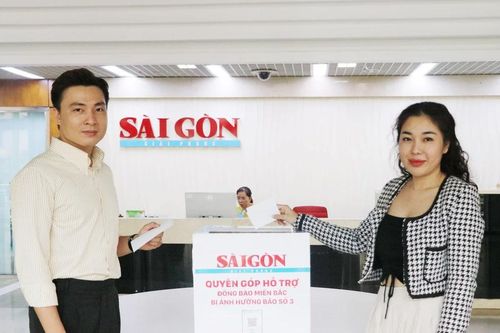 Ca sĩ Thiên Phú, Đoàn Đại Hòa chung tay cùng Báo SGGP ủng hộ người dân miền Bắc
