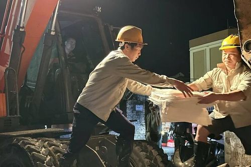 Hà Nội: Diễn tập phương án hoành triệt cửa khẩu đê hữu Hồng