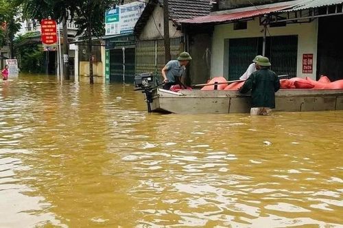 Tìm thấy 1 thi thể trong vụ 3 mẹ con bị lật thuyền ở Vĩnh Phúc