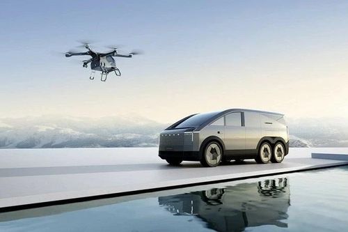 Hãng Trung Quốc ra mắt xe ô tô điện kèm trực thăng, giá bán 280.000 USD