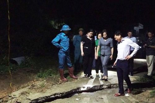 Quảng Ninh: Di dời khẩn cấp 136 hộ dân phường Quang Hanh ra khỏi vùng nguy cơ sạt lở