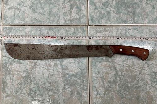 Đưa dao cho bạn chém người để 'giải quyết mâu thuẫn', 1 đối tượng bị khởi tố tội 'giết người'