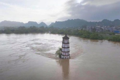 Ảnh hưởng của bão Yagi tàn phá nhiều khu vực ở Trung Quốc, Lào và Thái Lan