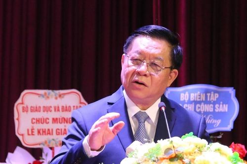 'Sinh viên báo chí cần có bản lĩnh và tư duy phản biện'