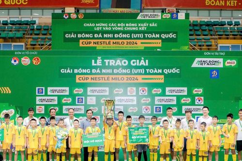Trải lòng của mẹ cầu thủ U11 Sông Lam Nghệ An bị nghi gian lận tuổi