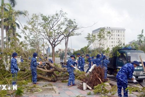 Ấm lòng trước tình quân dân thắm thiết trong siêu bão Yagi