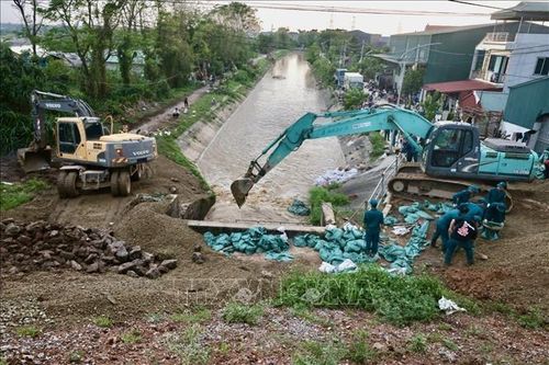 Hà Nội: Xử lý sự cố trạm bơm Ninh Sở, Thường Tín