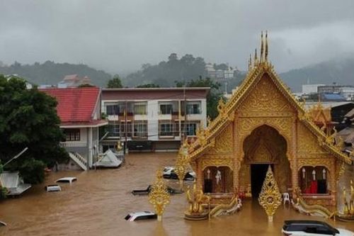 Thái Lan: Nước bao vây ở tỉnh Chiang Rai, cảnh báo lũ quét trên 48 tỉnh