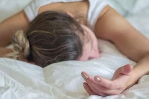 Người 'đoản thọ' thường có 3 đặc điểm này khi ngủ
