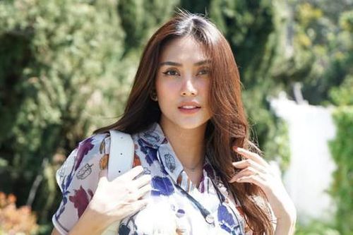 Chồng Việt kiều về nước chuẩn bị đón con cùng Võ Hoàng Yến