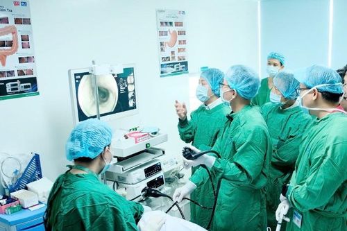 Chuyên gia Nhật Bản chia sẻ những kỹ thuật mới nhất về nội soi tiêu hóa