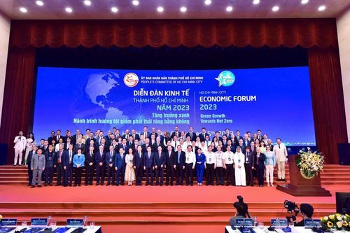 Diễn đàn kinh tế TP.HCM năm 2024: Tập trung vào chuyển đổi công nghiệp, thúc đẩy tăng trưởng bền vững