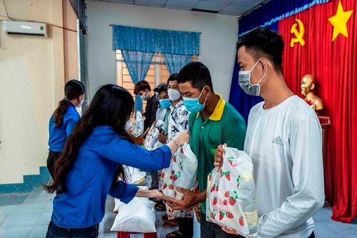 Từ kêu gọi 'sẻ cơm, nhường áo' đến lan tỏa các phong trào thiện nguyện