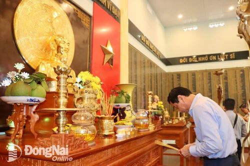 Đoàn công tác tỉnh Đồng Nai khởi hành thăm cán bộ, chiến sĩ và nhân dân tại vùng biển đảo Tây Nam
