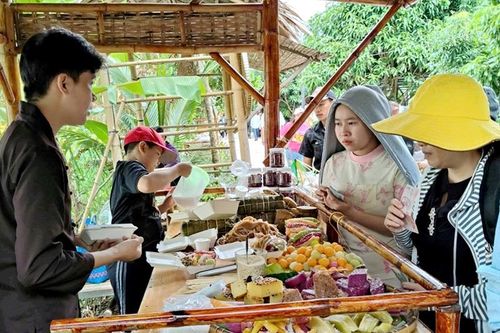 Khai thác tốt tiềm năng, lợi thế để phát triển du lịch