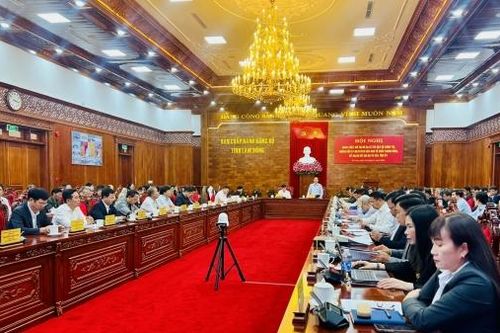 Quán triệt các chỉ thị, hướng dẫn và kế hoạch về công tác chuẩn bị đại hội Đảng các cấp nhiệm kỳ 2025 – 2030