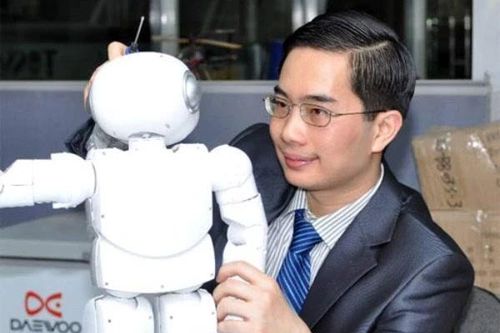 Khoản phải thu của Kem Tràng Tiền hé lộ về Công ty robot Tosy triệu đô của ông Hồ Vĩnh Hoàng